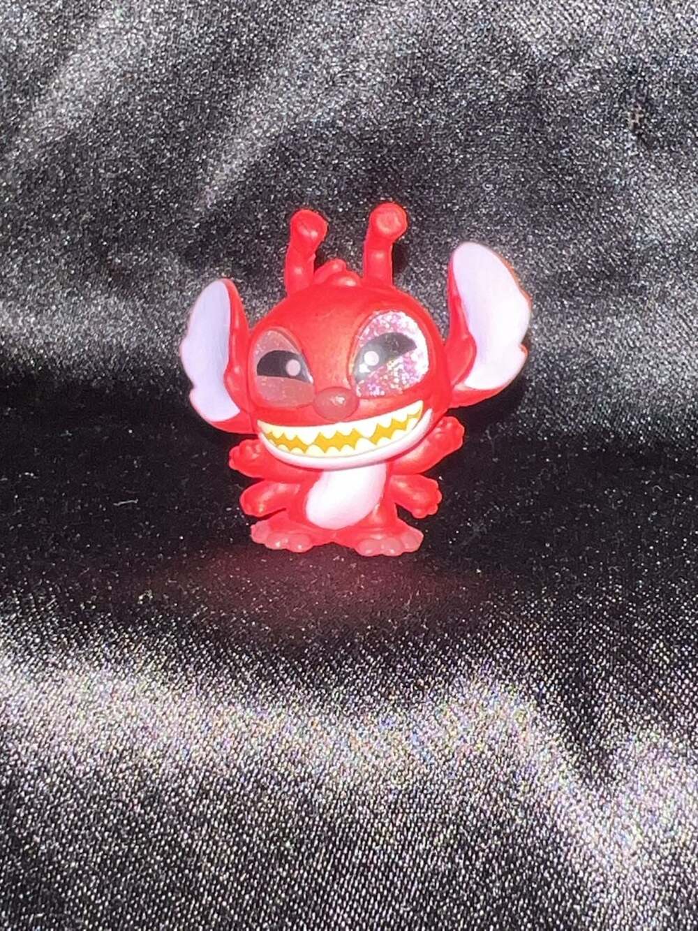 Disney Doorables Stitch Experiments Series Mini Fig(Experiment 626 Red Version)